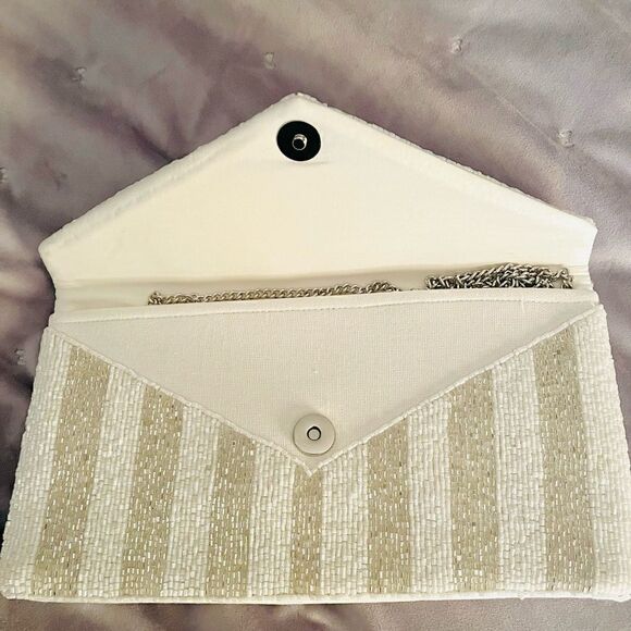 Red Dress Be My Bridesmaid White Silver Beaded Clutch Chain Crossbody OS NEW - Picture 9 of 12